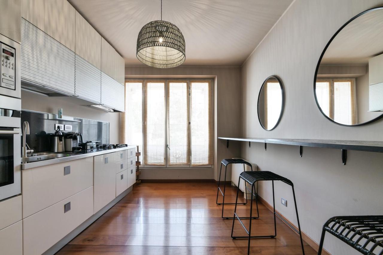 Castello Luxury Apartment - In The Heart Of Milán Exteriér fotografie